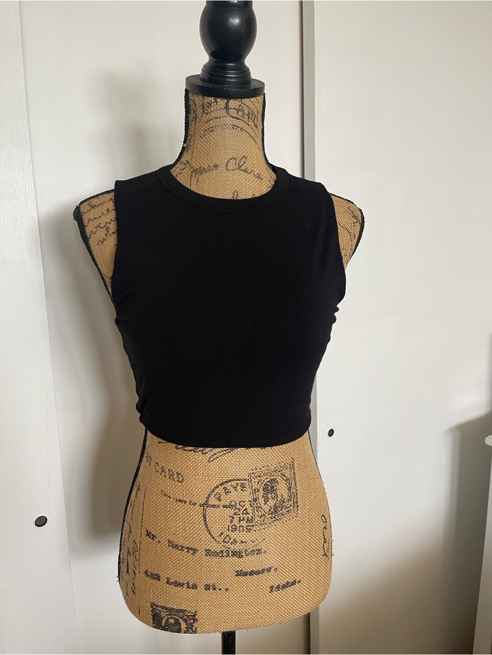naked wardrobe Black Crewneck Crop Tank